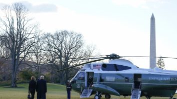 Moment istoric în SUA. Donald Trump a părăsit Casa Albă, la finalul mandatului de preşedinte: „Ne vom întoarce, într-un fel sau altul”