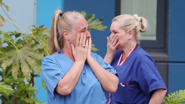 Studiu: Topul angajaților care riscă să moară de COVID-19. Ce meserii au