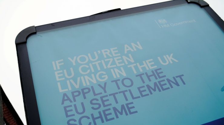 Marea Britanie: Cetăţenii UE vor primi stimulente financiare pentru a părăsi Regatul Unit