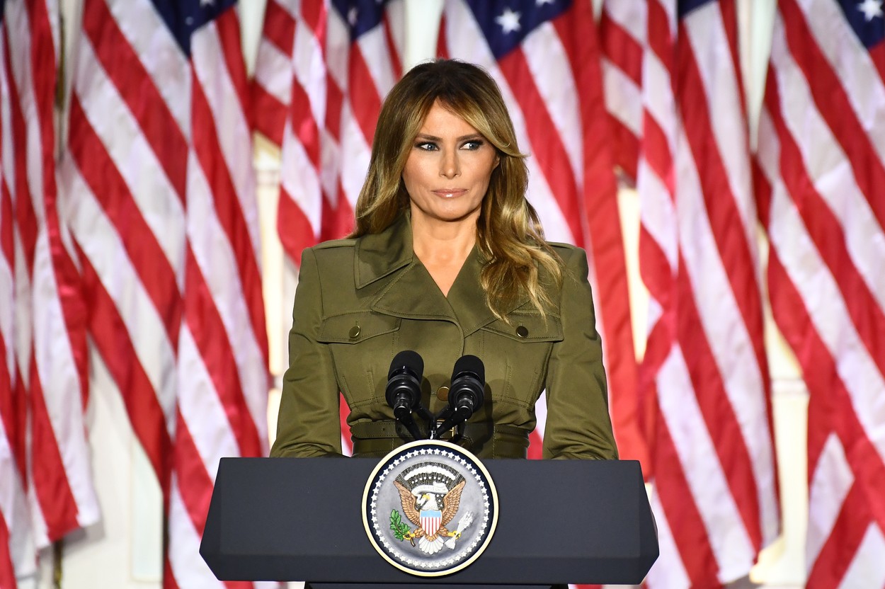 Melania Trump rupe tăcerea înainte de a pleca de la Casa Albă: Sunt rușinoase acuzațiile și atacurile ce mi-au fost aduse