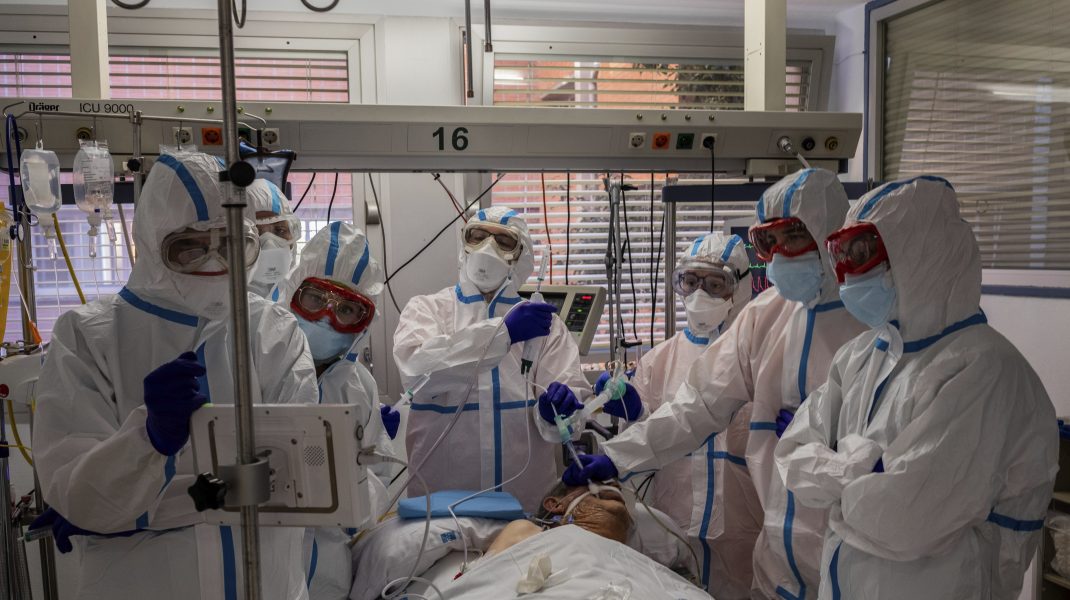 Un doctor din Mexic a avut convulsii și a ajuns la Terapie Intensivă, după ce s-a vaccinat anti-COVID-19„
