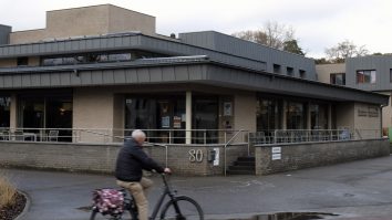 26 de pensionari belgieni au murit după ce au fost vizitați de un Moș Crăciun infectat cu Covid-19