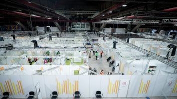 Patinoar-din-Berlin-folosit-ca-centru-de-vaccinare