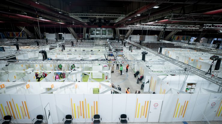 Patinoar-din-Berlin-folosit-ca-centru-de-vaccinare