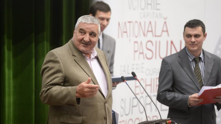 Rică Răducanu a fost internat în spital, diagnosticat cu Covid. Care este starea fostului mare fotbalist