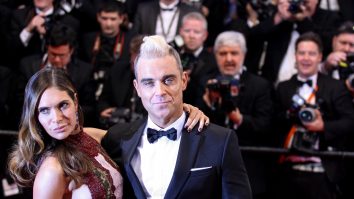Robbie Williams s-a mutat în casă nouă. Cât a costat conacul său din Geneva