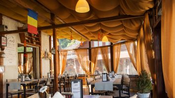 Restaurantele din Brașov sunt încă închise, deși incidența a scăzut sub 3. Orașele în care localurile funcționează la 50% din capacitate