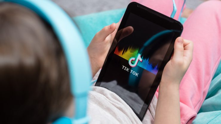 Aplicația TikTok vrea să ajute utilizatorii să limiteze dependența de social media