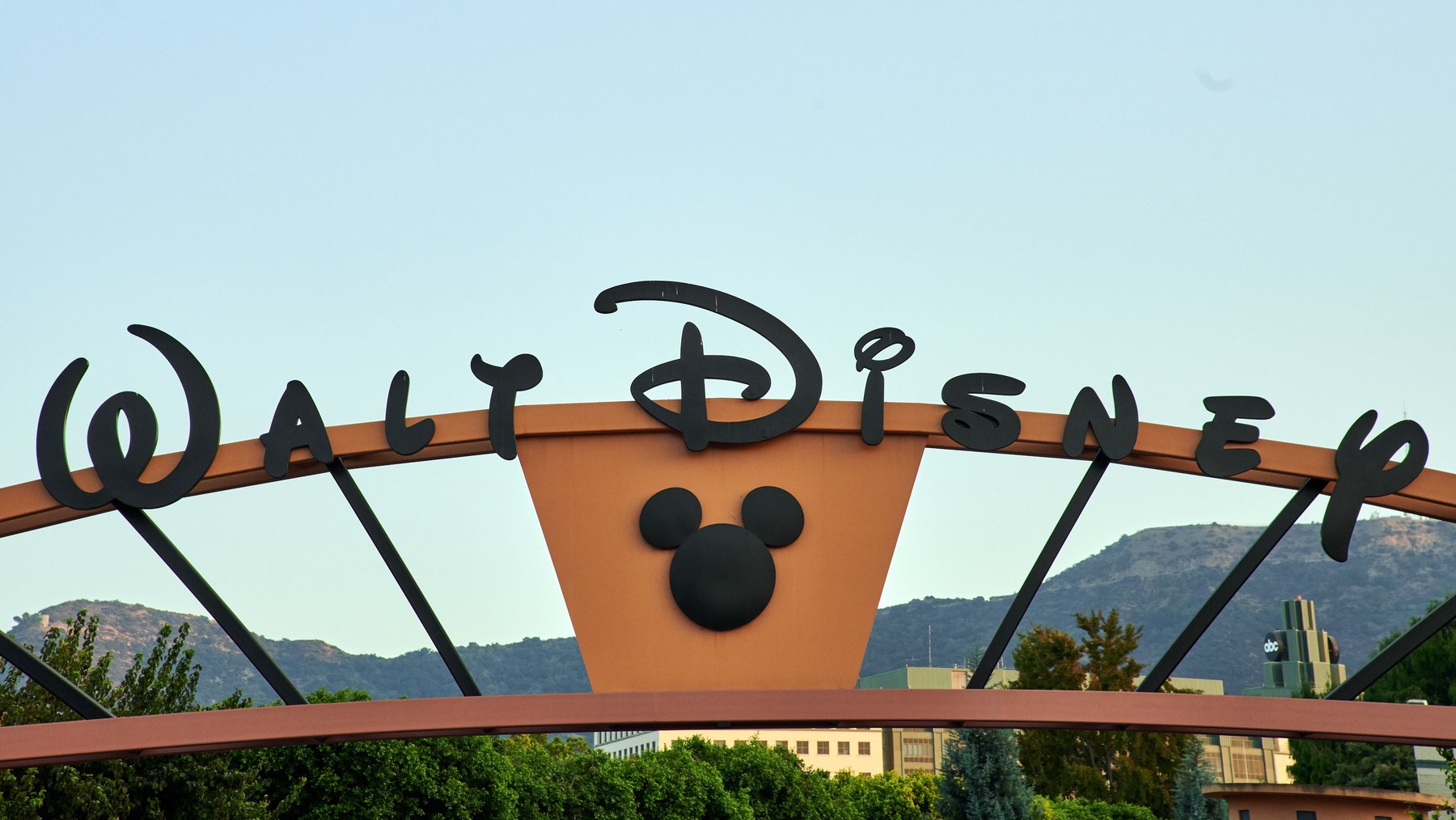 Mașini electrice de la Walt Disney și Chevrolet. Cum vor arăta modelele