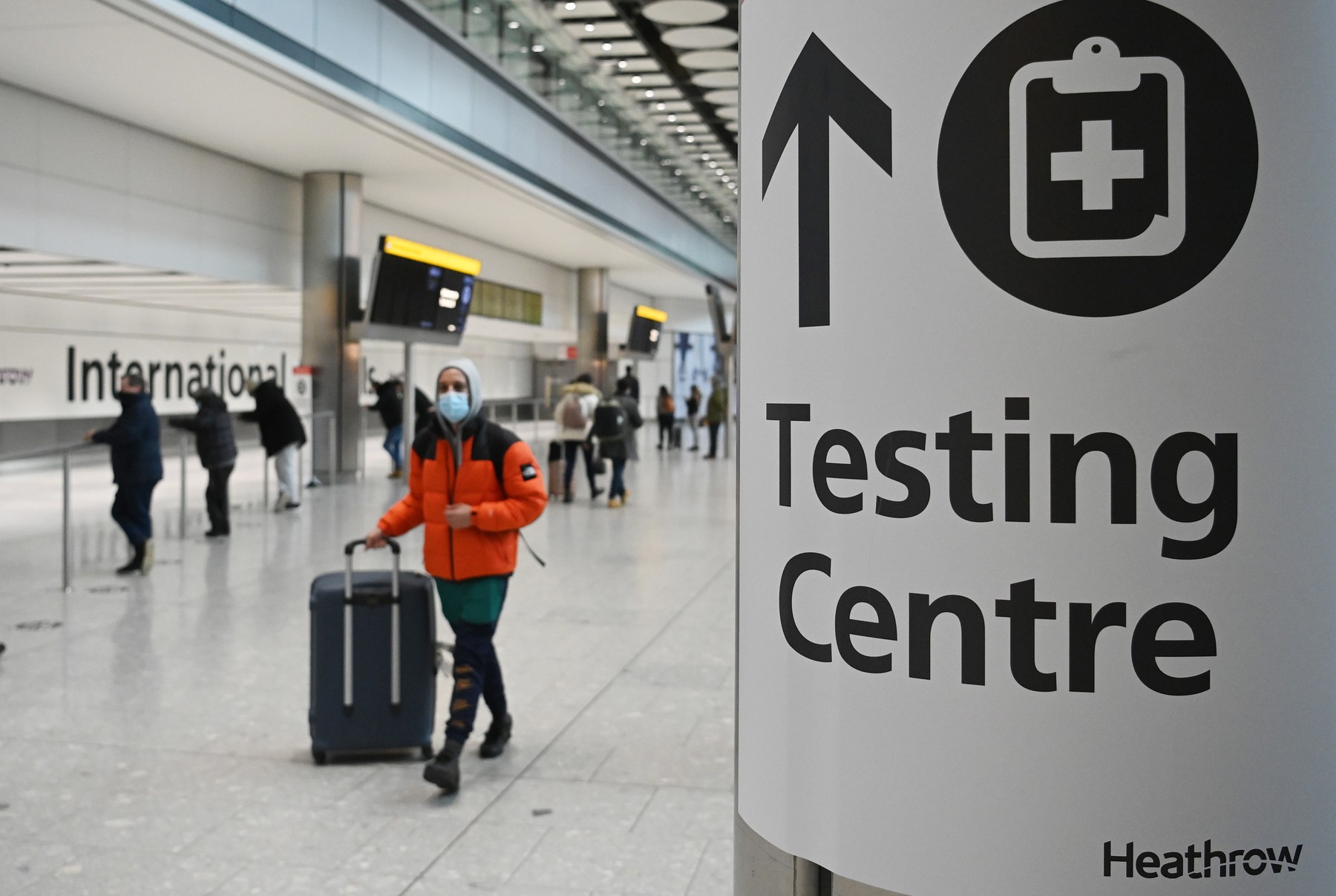 Portugalia adoptă măsuri noi pentru a limita răspânidrea mutațiilor virusului și suspendă zborurile către și dinspre UK