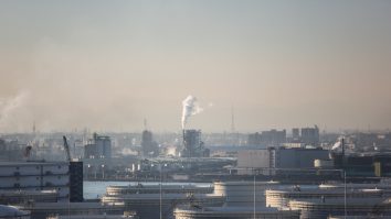 O nouă migrație în masă ar putea fi provocată de poluarea aerului. Ce spun specialiștii în ecologie