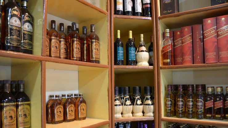 Intenţia de a majora acciza la alcool ar afecta negativ veniturile la bugetul de stat