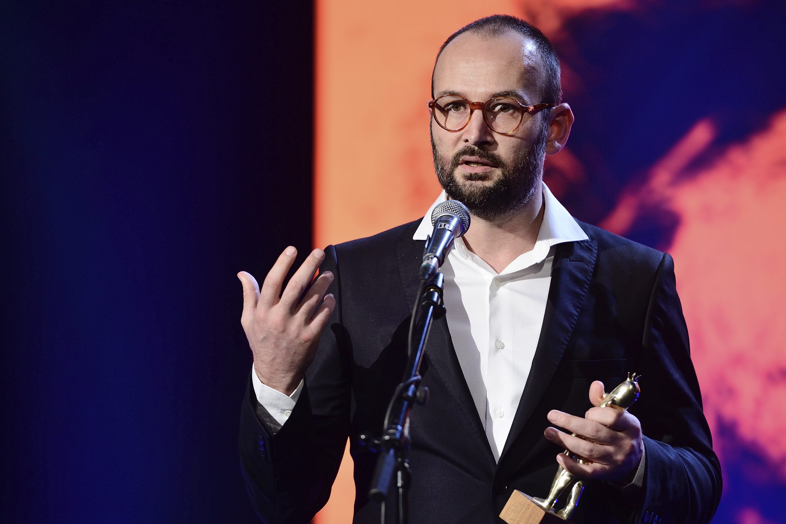 Regizorul „colectiv“ refuză decorația președintelui. Alexander Nanau: „Cel mai cinic moment pentru a decora cultura României“