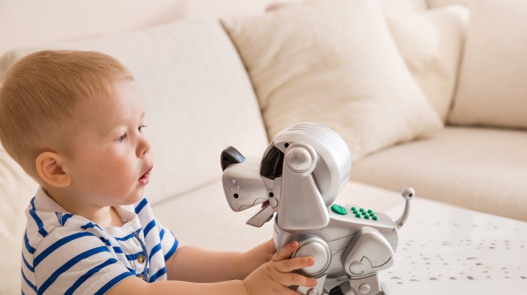 STUDIU. Roboții ar putea ajuta la detectarea problemelor de bunăstare mintală la copii
