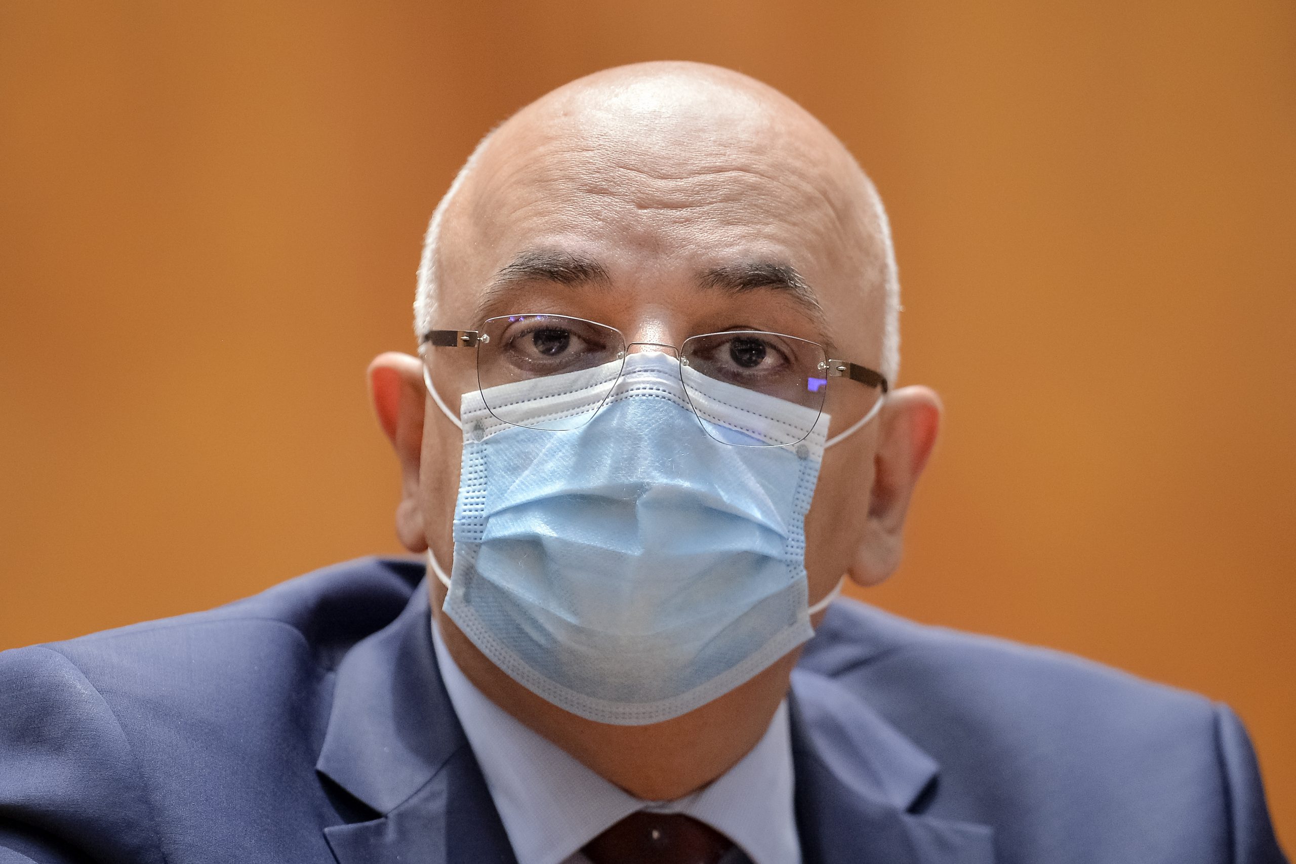 Arafat dă explicații în cazul femeii care a căzut de la balcon în timpul unui incendiu: IGSU va transmite „ce nu a mers corect”