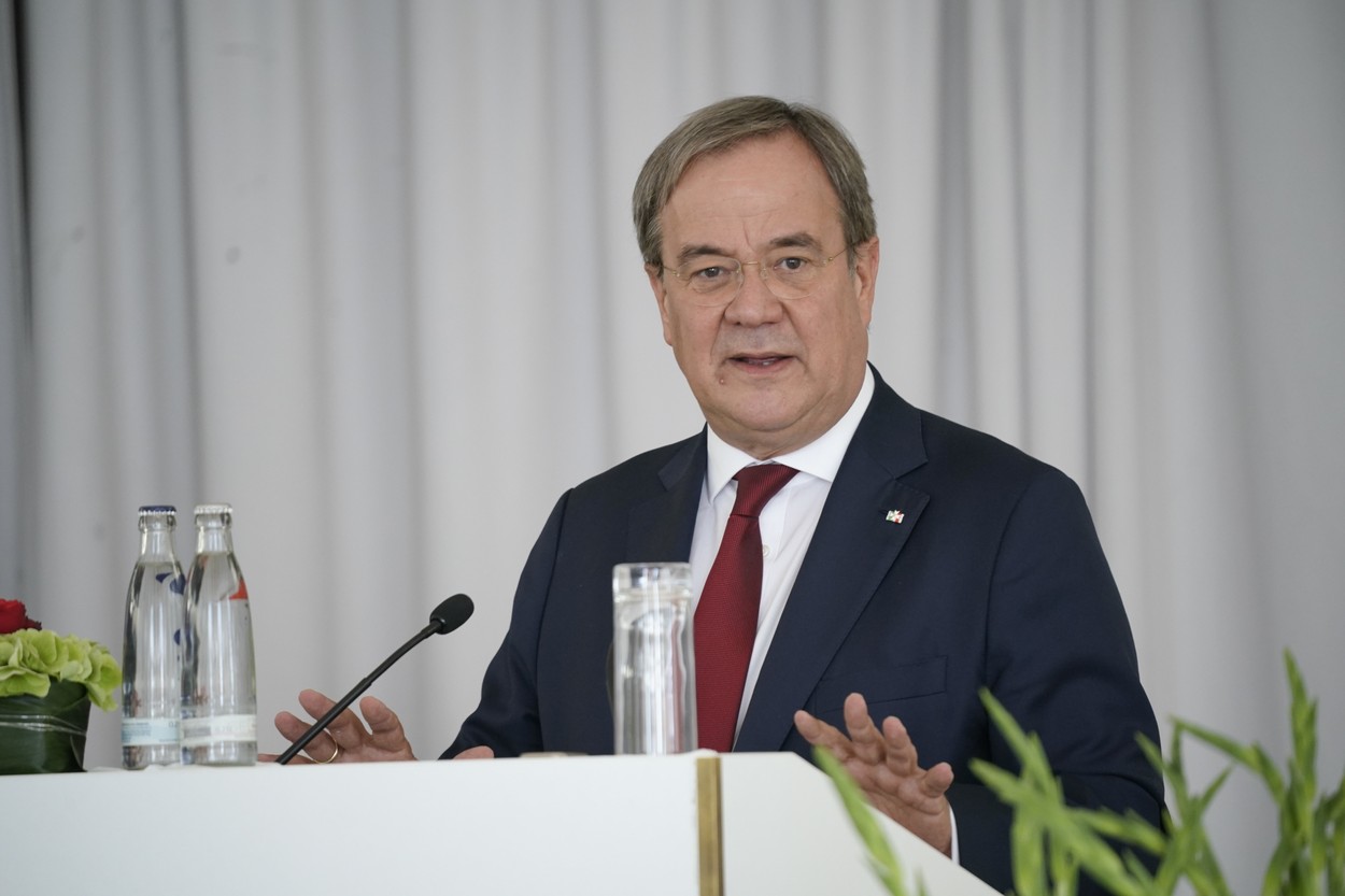 Cine este candidatul favorit pentru postul de cancelar al Germaniei. Armin Laschet a acuzat că „românii au dus virusul în țară“