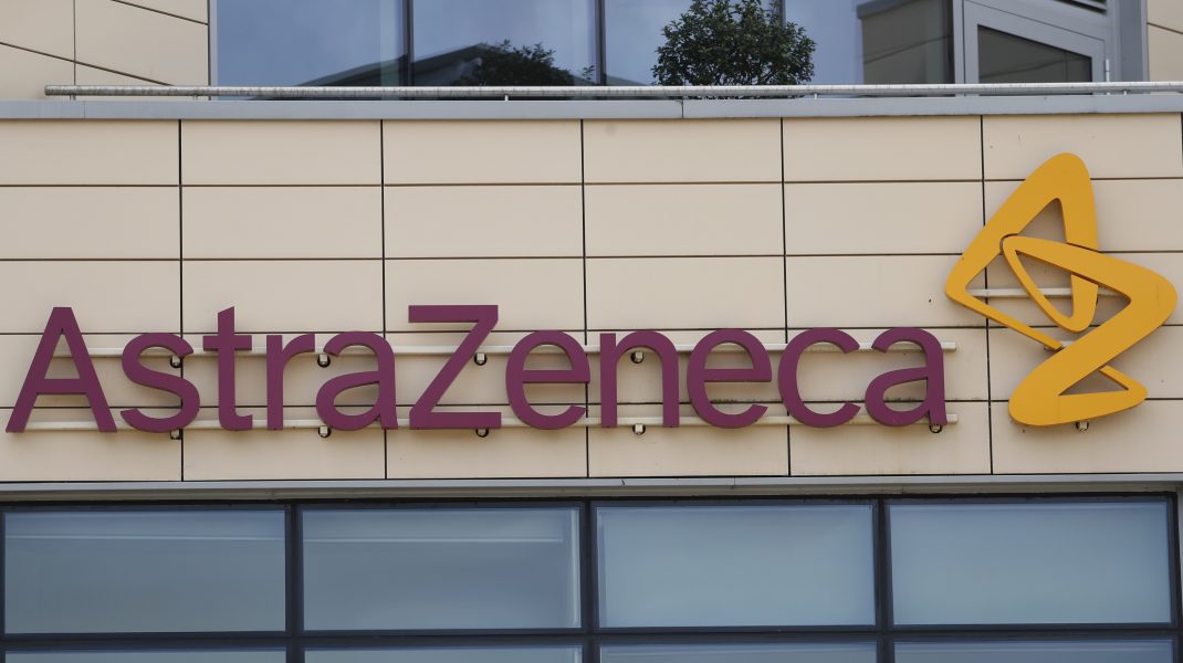 Un al treilea vaccin, dezvoltat de AstraZeneca, ar putea apărea pe piață. Se bazează pe altă tehnologie față de Pfizer/BioNTech și Moderna