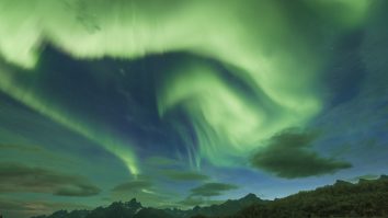 VIDEO Aurora boreală bate artificiile. Cele mai spectaculoase imagini ale „luminilor nordului”