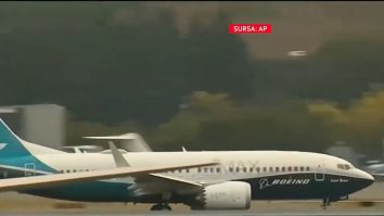 Posibile explicații ale prăbușirii avionului Boeing 737, în Indonezia. Pilot: „Căderea de 3000 de metri înseamnă o coborâre de avarie“