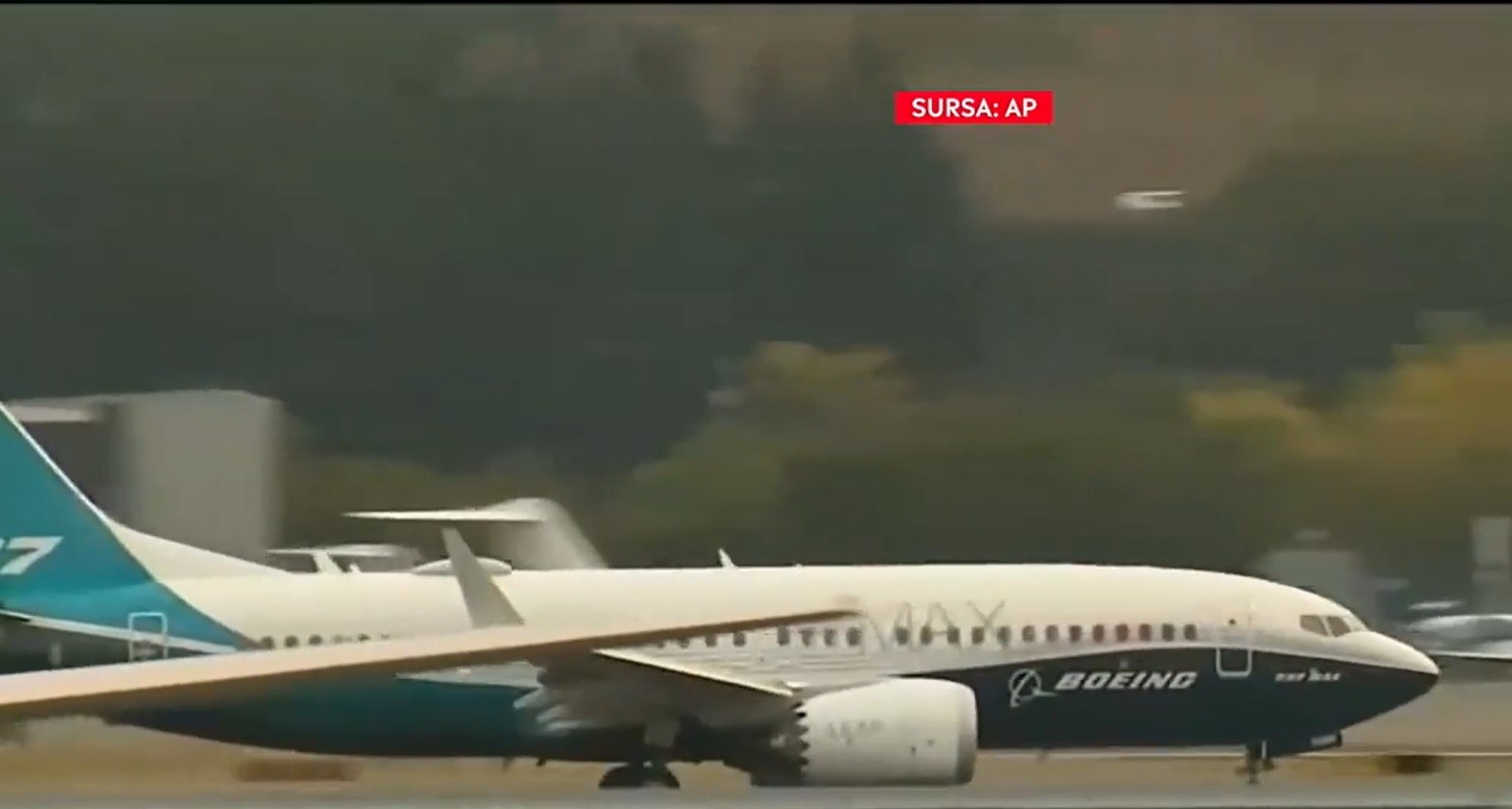 Posibile explicații ale prăbușirii avionului Boeing 737, în Indonezia. Pilot: „Căderea de 3000 de metri înseamnă o coborâre de avarie“