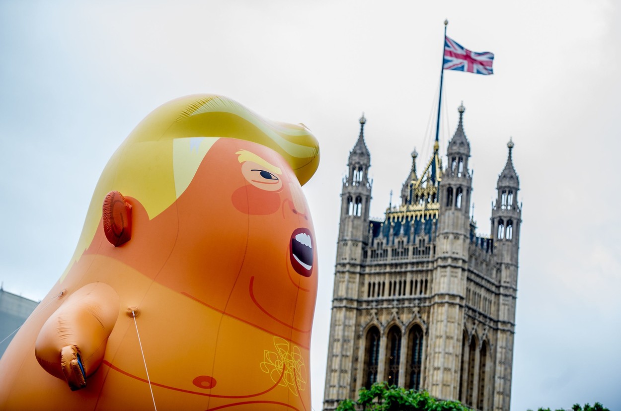 Balonul uriaș cu chipul lui Trump, afișat la Museum of London, după ce a apărut la protestele din întreaga lume