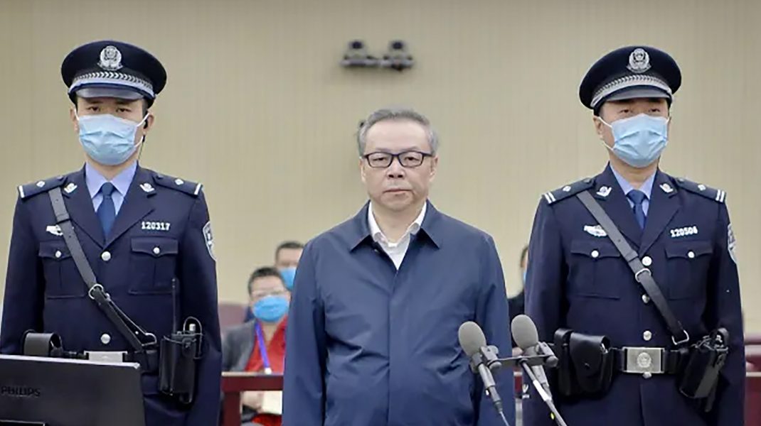 Un bancher de top din China a fost condamnat la moarte, după ce a fost găsit vinovat de corupție și bigamie