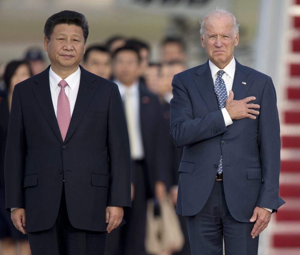 Xi Jinping și Joe Biden.