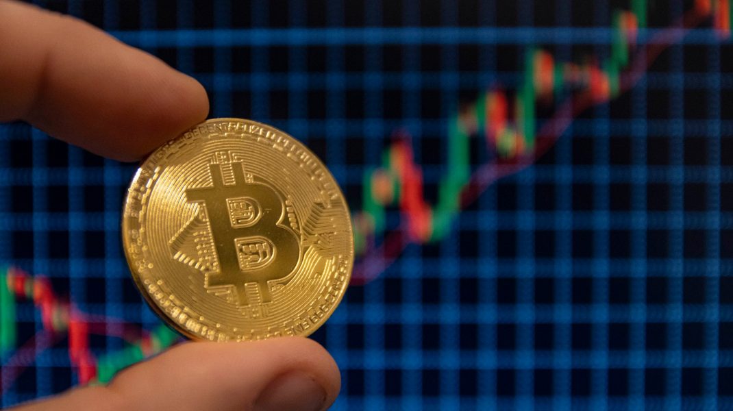 cum să faci bani transferând bani către bitcoin
