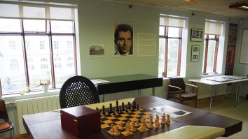 Bobby Fischer a fost cel  mai bun jucător de șah al americanilor. A devenit persona non grata pentru propria țară