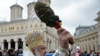 Programul manifestărilor pentru Boboteaza Domnului 2021, în București. Cum va fi distribuită Aghiasma Mare