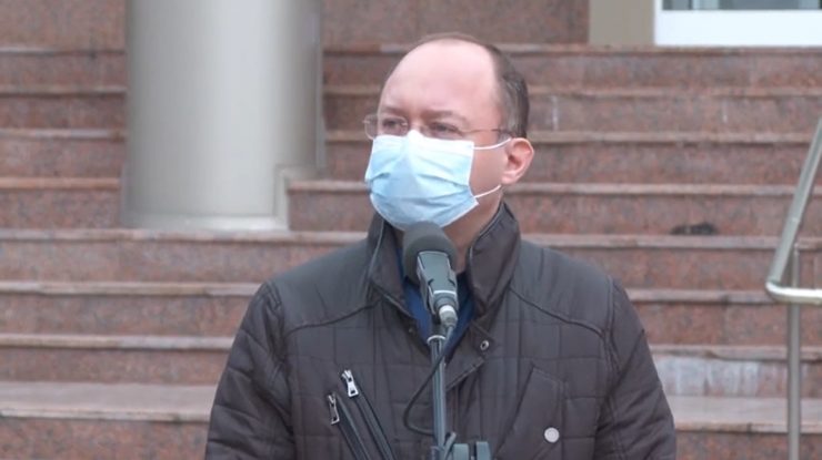 VIDEO Bogdan Aurescu, mesaj emoționant după vaccinare: „Am suferit că nu mi-am putut îmbrățișa și săruta mama”