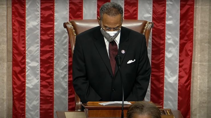 Moment viral în Congresul american. Un democrat a încheiat o rugăciune cu formula „Amen and a-woman“