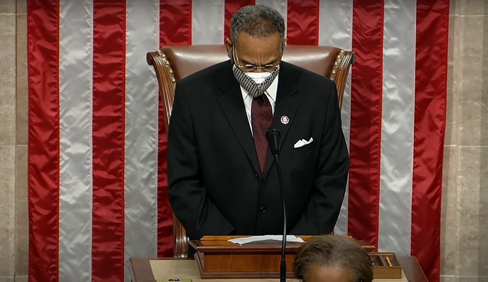 Moment viral în Congresul american. Un democrat a încheiat o rugăciune cu formula „Amen and a-woman“