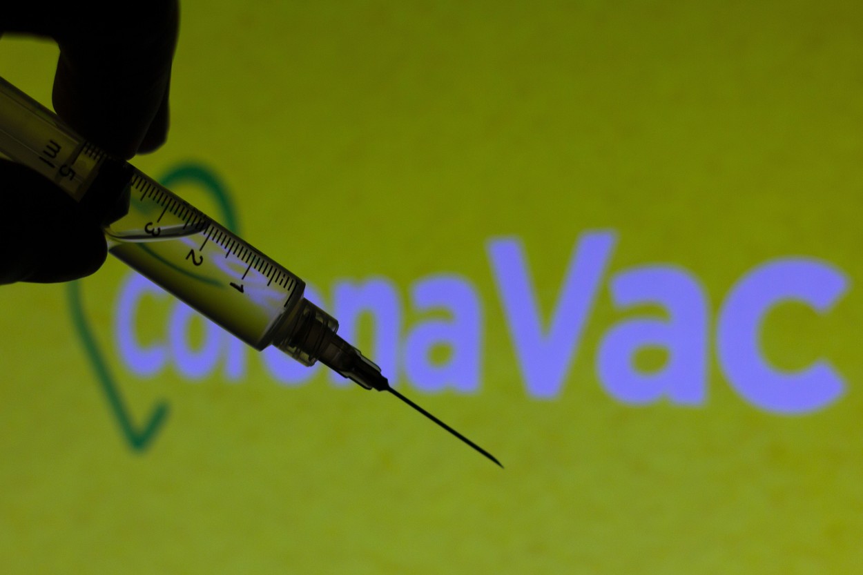Studiu. Vaccinul chinezesc Sinovac protejează 100% de moarte și 96% de spitalizare