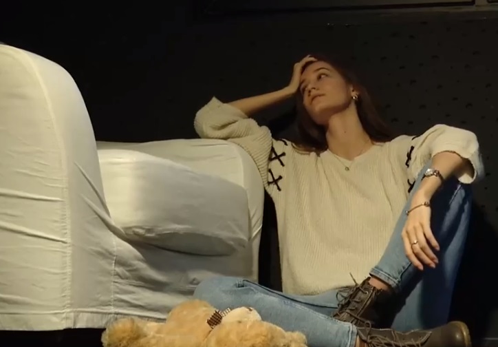 Numărul adolescenților diagnosticați cu depresie, în creștere: „Arată dezinteres şi o lentoare în comportament”