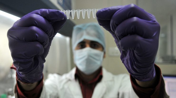 Noi cazuri de COVID-19 în școli: Un profesor și trei elevi din Capitală, testați pozitiv