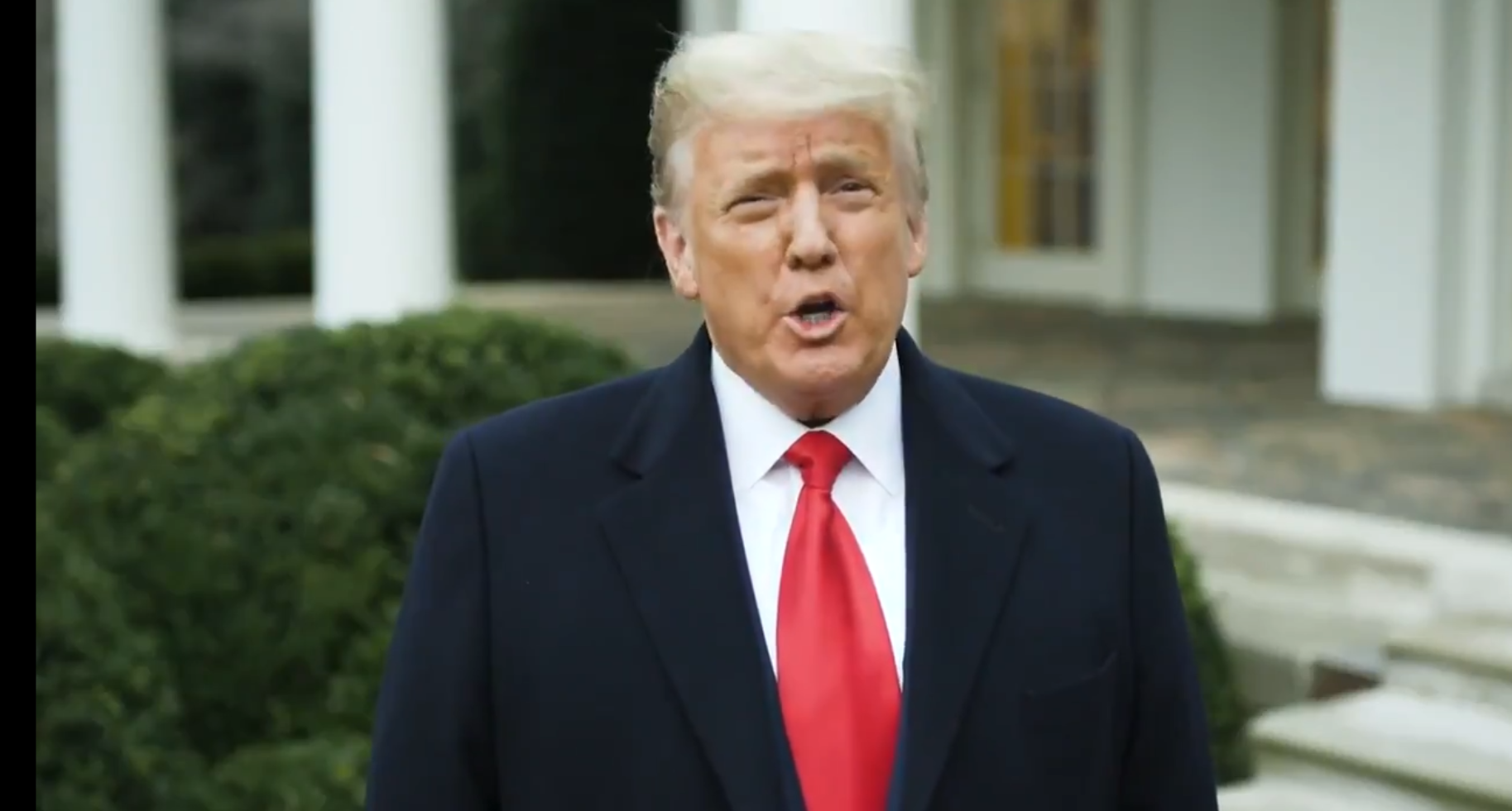 Donald Trump îi numește speciali pe protestarii violenți de la Capitoliu: ”Vă iubesc, sunteți speciali. Plecați acasă! Nu vrem pe nimeni rănit”