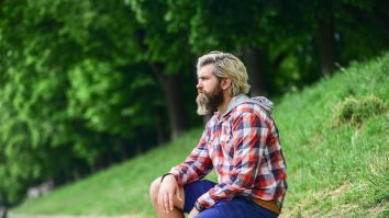 De ce bărbații cu părul vopsit pot arăta caraghios. Explicația stiliștilor