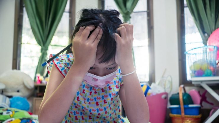 Peste 3.300 de elevi și preșcolari, confirmați cu Covid. Cursuri online în 2.700 de clase