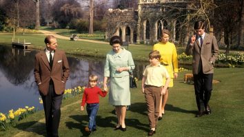 Documentar despre viața familiei regale britanice, interzis în urmă cu 50 de ani, publicat pe YouTube. De ce a solicitat BBC eliminarea lui din online