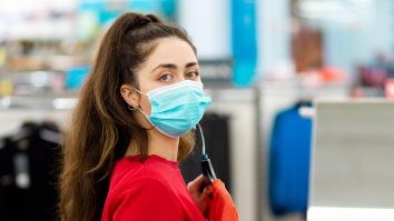 Starea de alertă se prelungește cu încă 30 de zile. Ce reglementări apar pentru intrarea în malluri