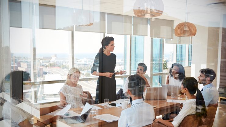 O nouă lege impune companiilor germane listate la bursă să numească femei în boardul de conducere