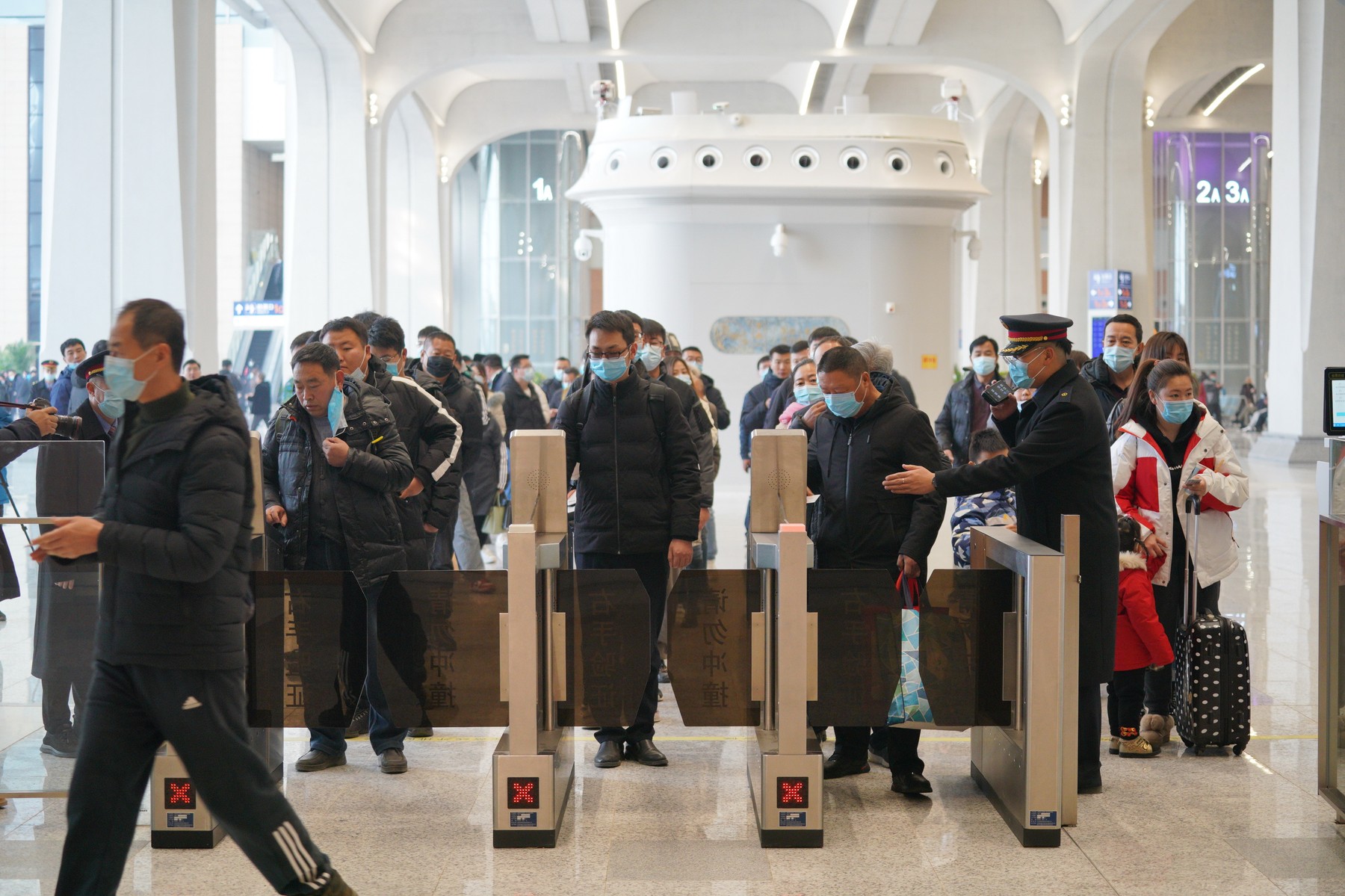 O regiune din nordul Chinei întră în „modul de război”. A înregistrat primele cazuri de COVID-19 după șase luni