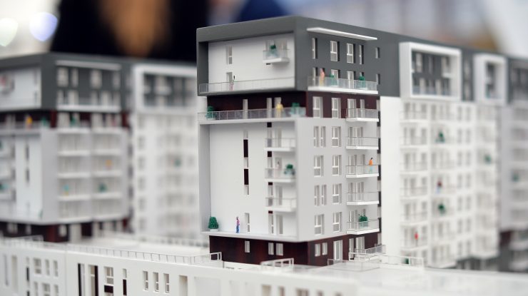 Creşterea plafonului pentru TVA-ul de 5% se amână cu un an. Ce riscă clienții care au plătit avansul în perioada octombrie - decembrie 2020