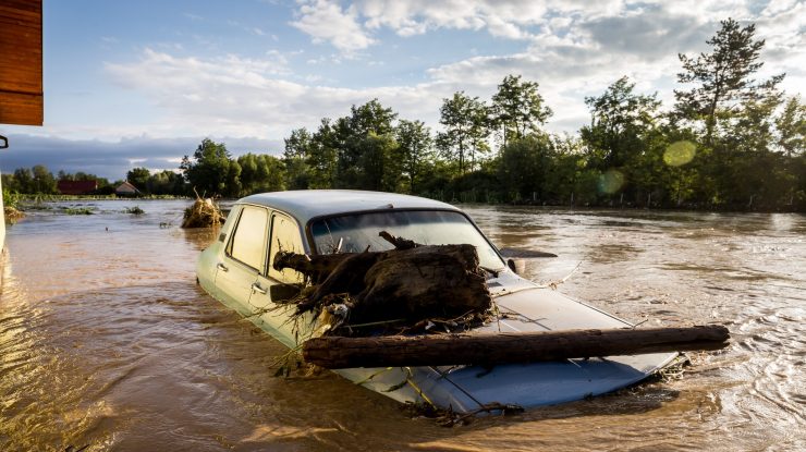 COD ROȘU de inundații pe mai multe râuri din trei județe