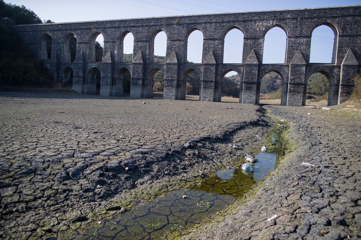 Istanbul ar putea rămâne fără apă în 45 de zile. Turcia trece prin cea mai gravă secetă din ultimii 10 ani