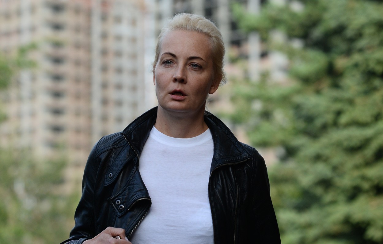 Soția lui Alexei Navalnîi a fugit din Rusia. Kremlinul a emis mandat de arestare internațional pentru unul dintre aliații opozantului
