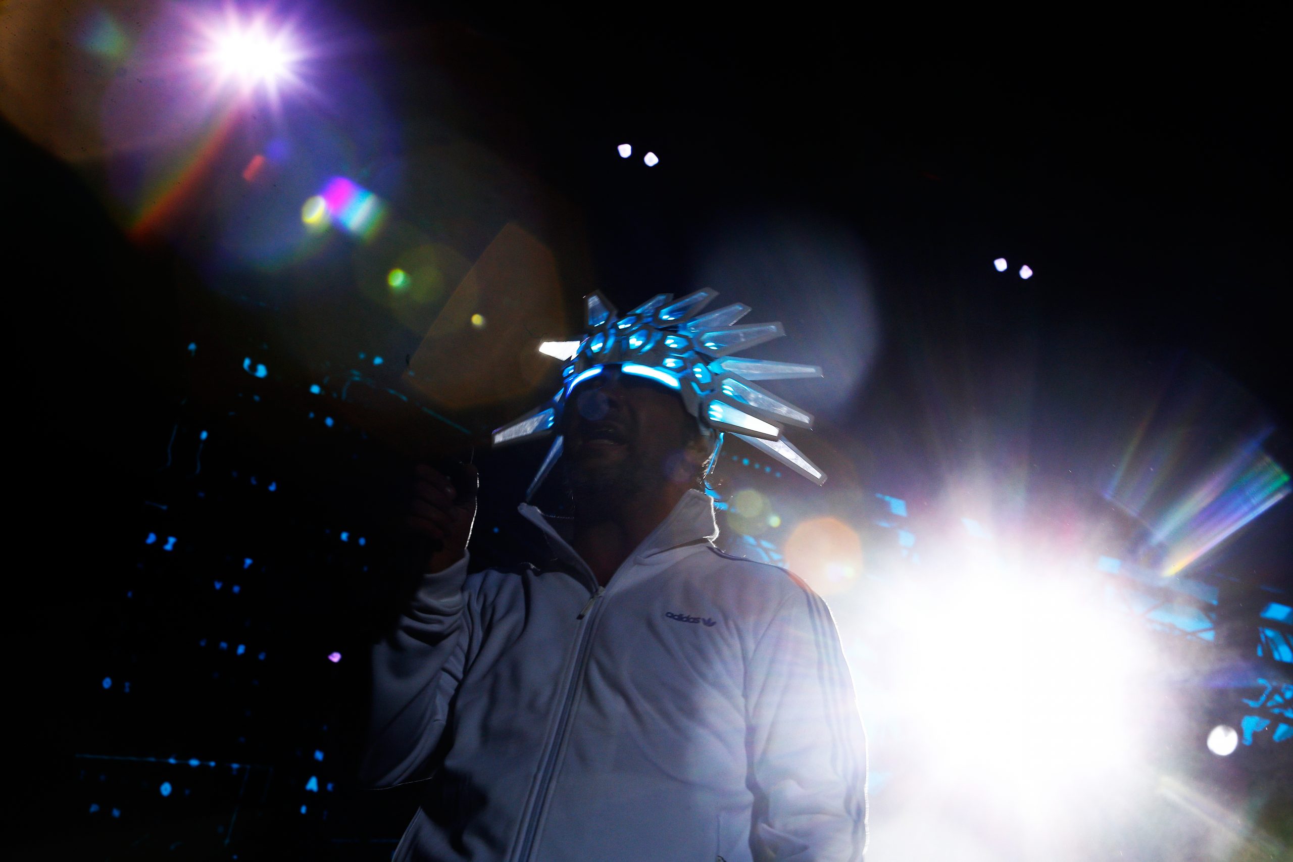 Solistul trupei Jamiroquai a fost confundat cu protestatarul cu coarne de la Capitoliu