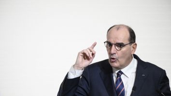 Decizie dură luată de Franța în contextul COVID-19: Se închid frontierele pentru călătorii din afara UE. Care sunt excepțiile