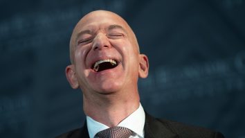 Jeff Bezos și „viața eternă”. Fondatorul Amazon bagă bani într-o companie care studiază „una dintre cheile nemuririi”